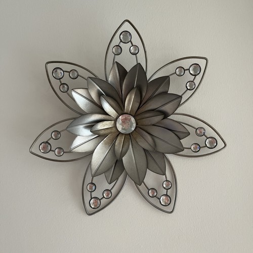 Next metal flower wall - next,