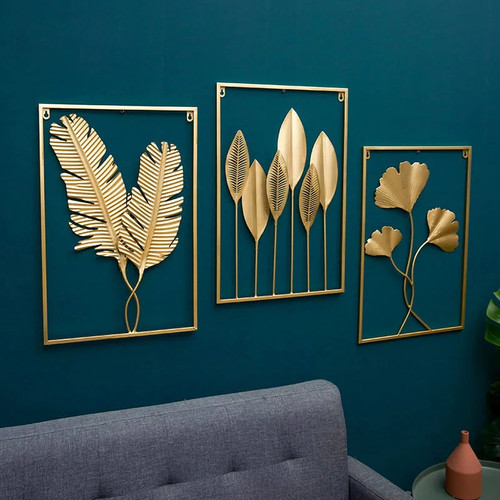 Gold metal tree - &, leaf